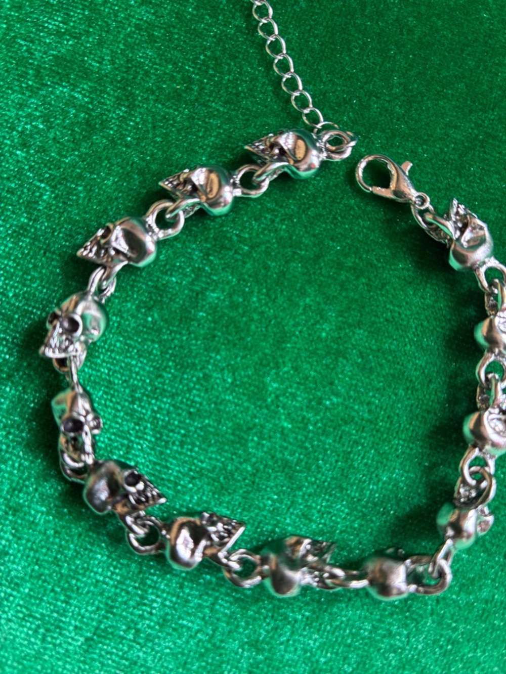 NEW Gothic Human Skull Link Bracelet in silvertone alternative rock punk unisex